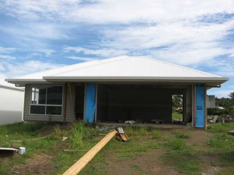 2-3-4 Abell Road, Cannonvale QLD 4802