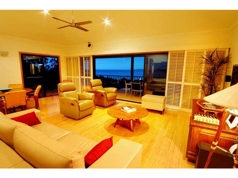 10 Nara Avenue, Airlie Beach QLD 4802