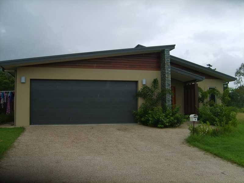 90 Abell Road, Cannonvale QLD 4802