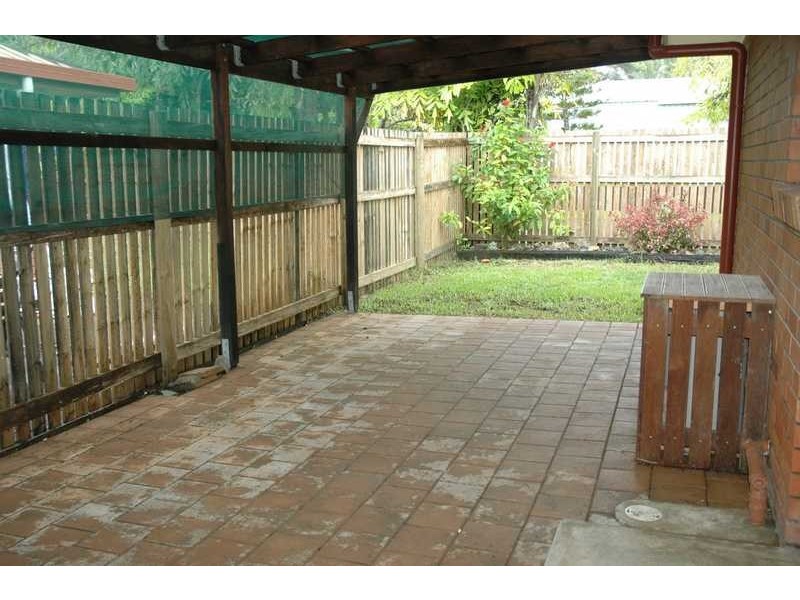 Unit 10/20 Pandanus Drive, Cannonvale QLD 4802