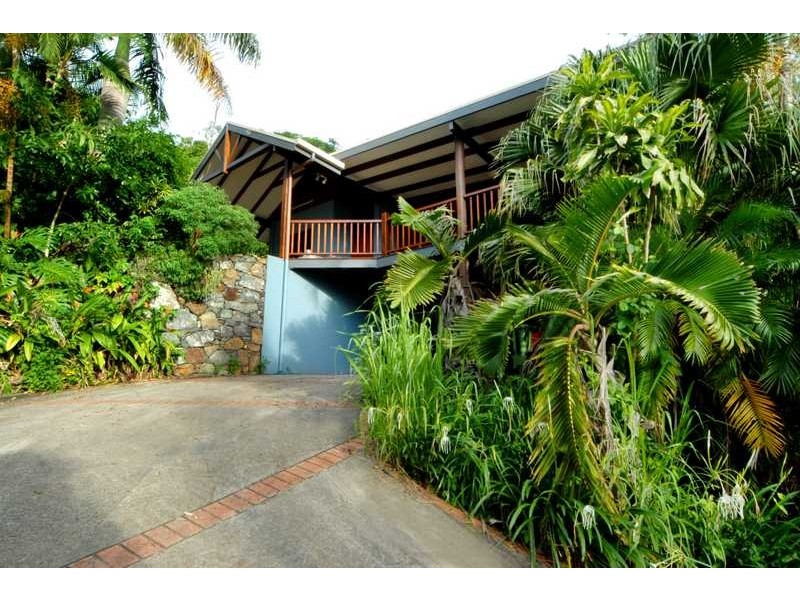 21 Jones Road, Cannonvale QLD 4802