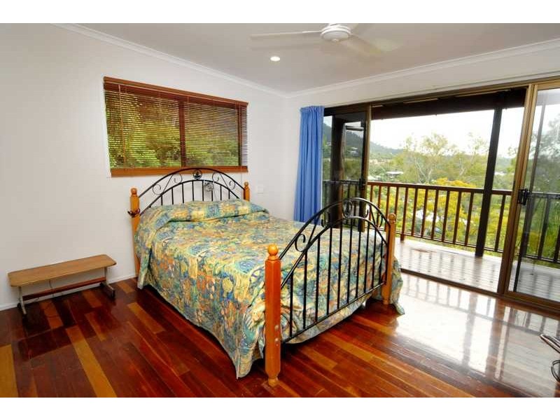 21 Jones Road, Cannonvale QLD 4802