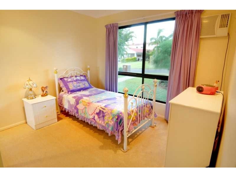 18 Panoramic Court, Cannonvale QLD 4802