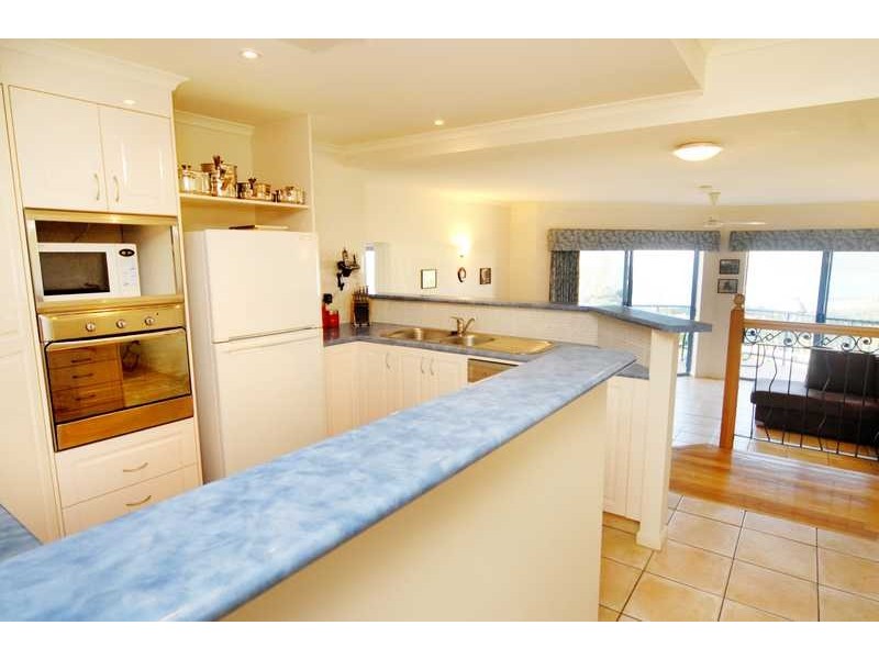 18/2 Nara Avenue, Airlie Beach QLD 4802