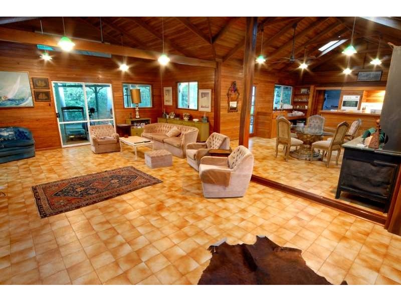 61 Timberland Rd, Jubilee Pocket QLD 4802