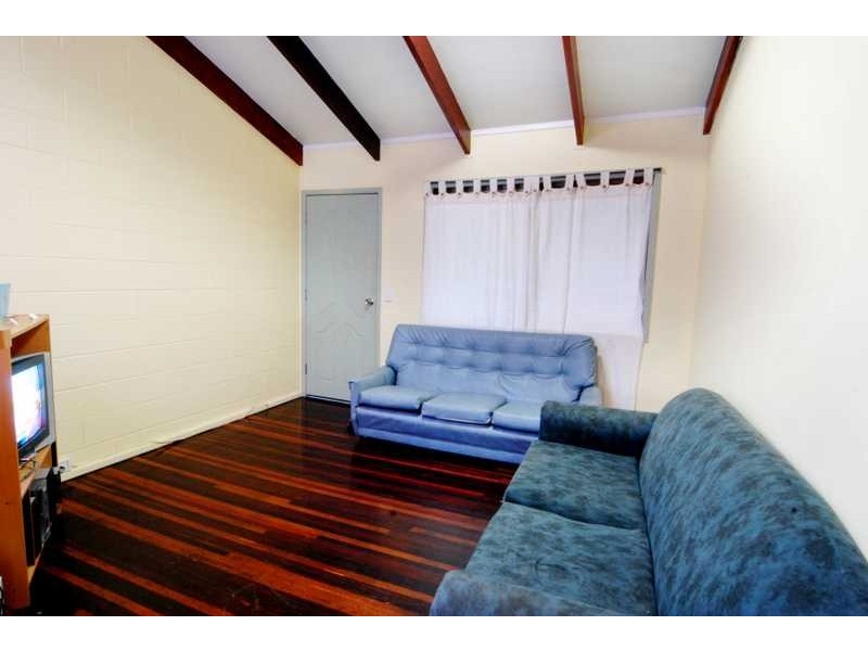 8 Wambiri Street, Cannonvale QLD 4802