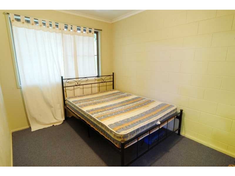 8 Wambiri Street, Cannonvale QLD 4802