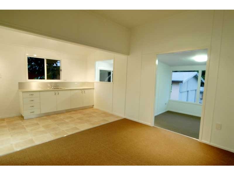 4 Waterson Way, Airlie Beach QLD 4802