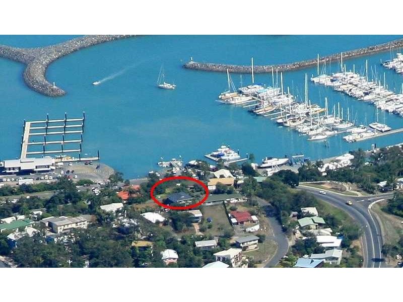 30 Airlie Crescent, Airlie Beach QLD 4802