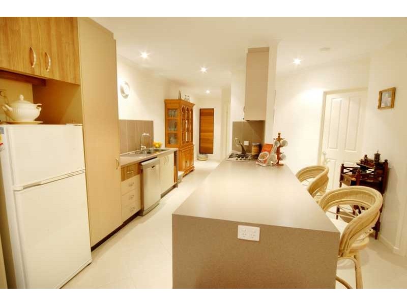 1/3 Wills Court, Cannonvale QLD 4802