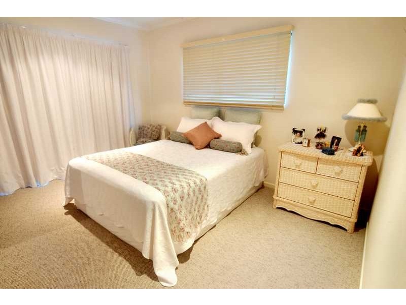 1/3 Wills Court, Cannonvale QLD 4802