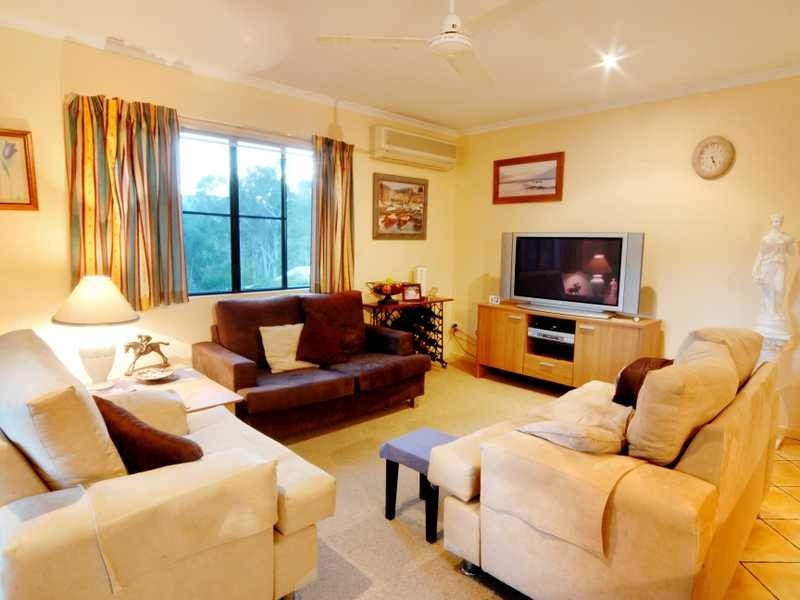 Unit 1/13 Macarthur Drive, Cannonvale QLD 4802