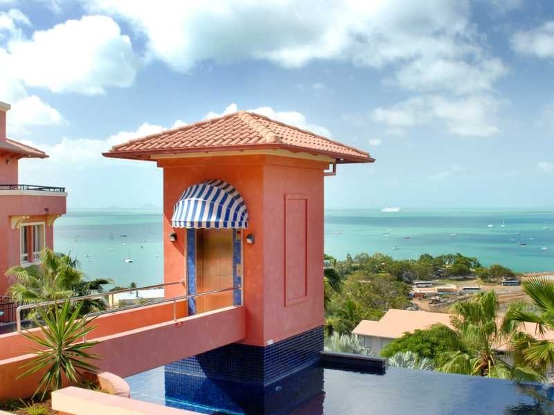 Unit 9/18 Golden Orchid Drive, Airlie Beach QLD 4802