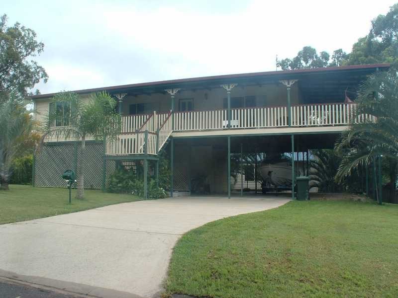 11 Macona Crescent, Cannonvale QLD 4802