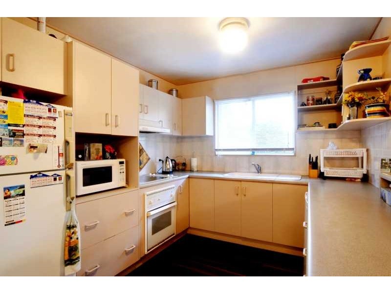 16 Pleasant Drive, Cannonvale QLD 4802