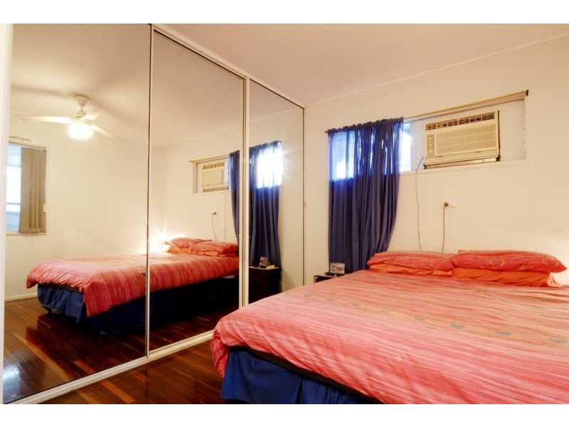 16 Pleasant Drive, Cannonvale QLD 4802