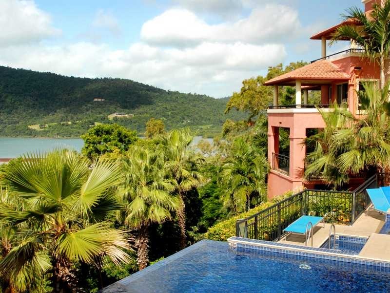 Unit 18/18 Golden Orchid Drive, Airlie Beach QLD 4802