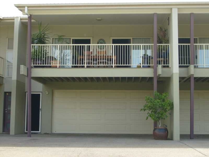 Unit 13/21 Shute Harbour Road, Cannonvale QLD 4802