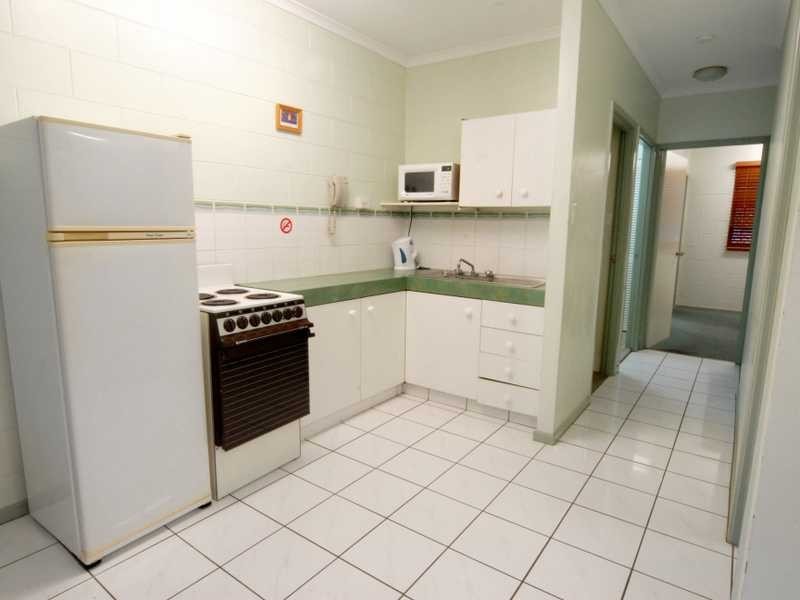 Unit 12/48 Coral Esplanade, Cannonvale QLD 4802