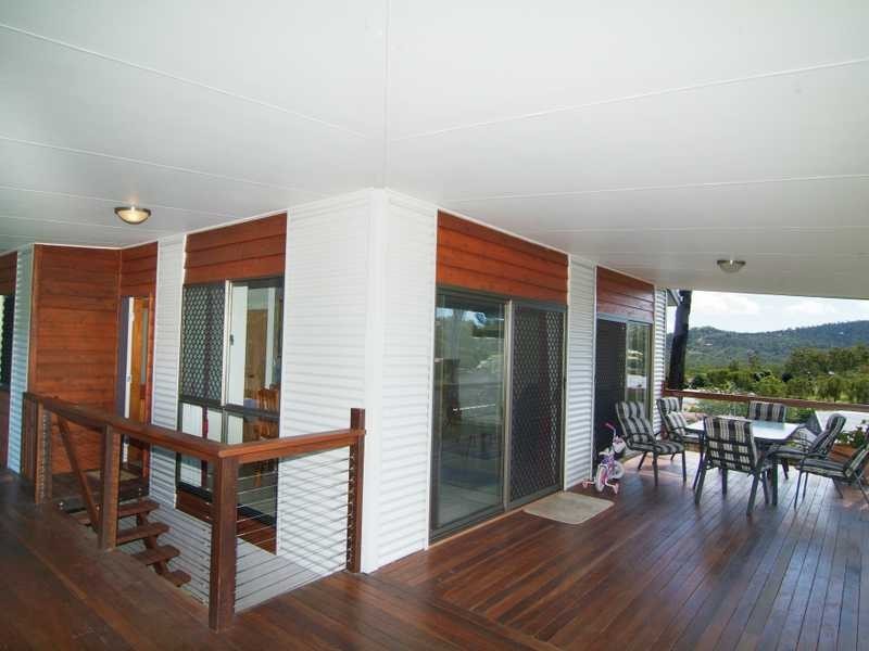 8 Wills Court, Cannonvale QLD 4802