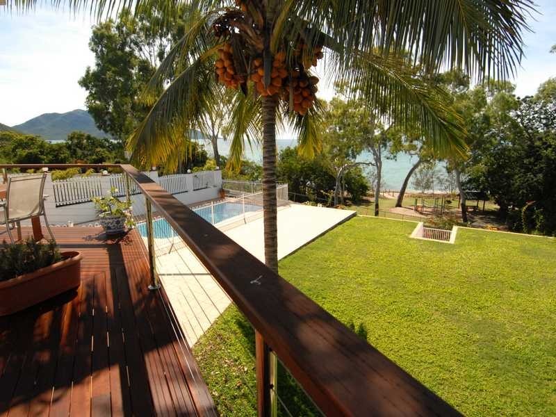 12 Gloucester Avenue, Hideaway Bay QLD 4800