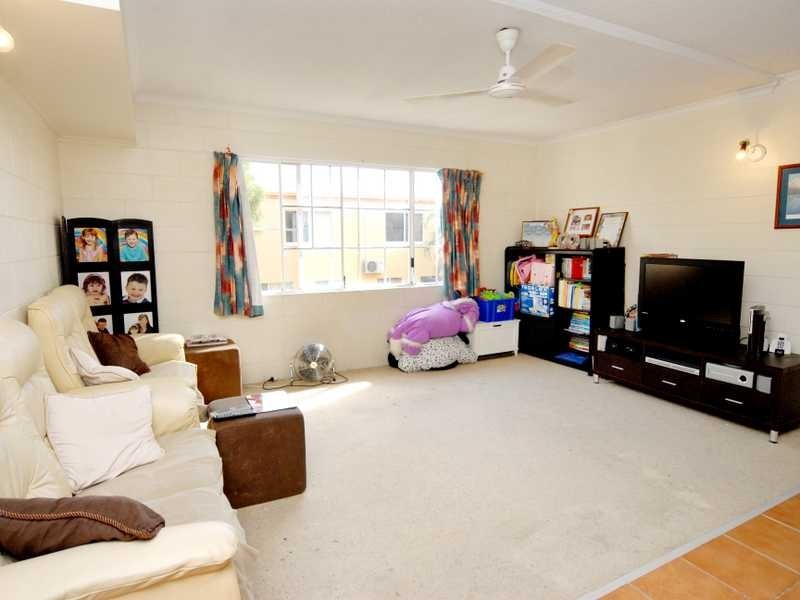 Unit 15/3 Eshelby Drive, Cannonvale QLD 4802