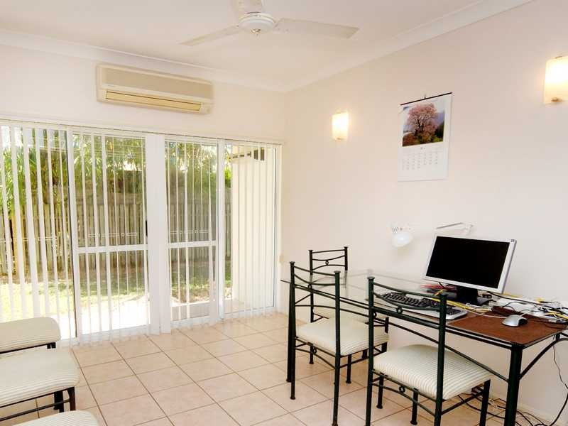 Unit 2/24 Pandanus Drive, Cannonvale QLD 4802