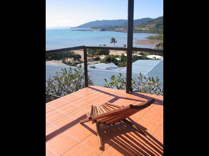 5 Stewart Drive, Cannonvale QLD 4802