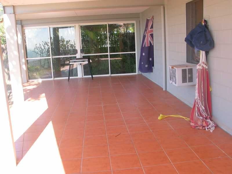 5 Stewart Drive, Cannonvale QLD 4802
