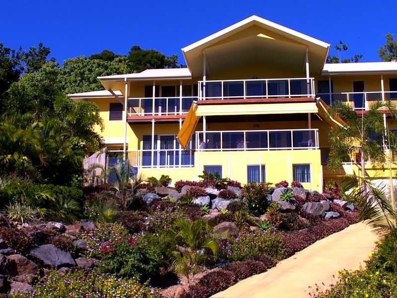 4 Airlie Crescent, Airlie Beach QLD 4802