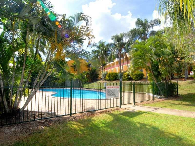 Unit 4/3 Eshelby Drive, Cannonvale QLD 4802