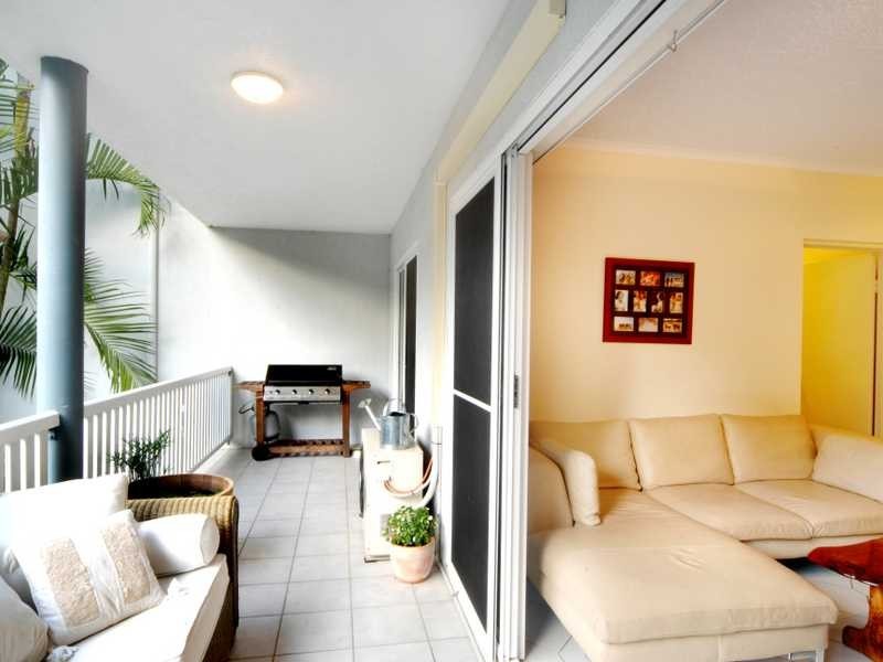 Unit 2/19 Tropic Road, Cannonvale QLD 4802