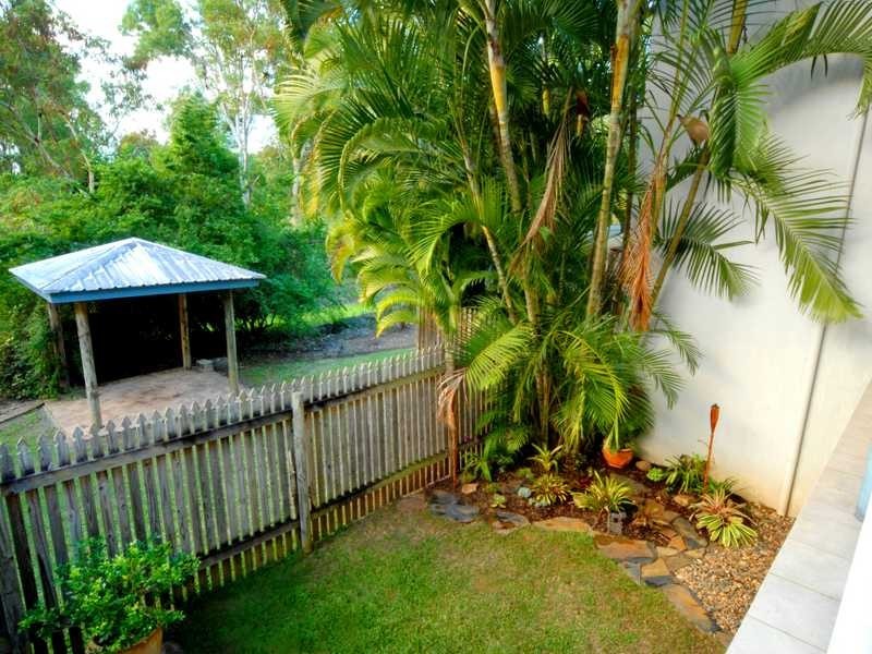 Unit 2/19 Tropic Road, Cannonvale QLD 4802