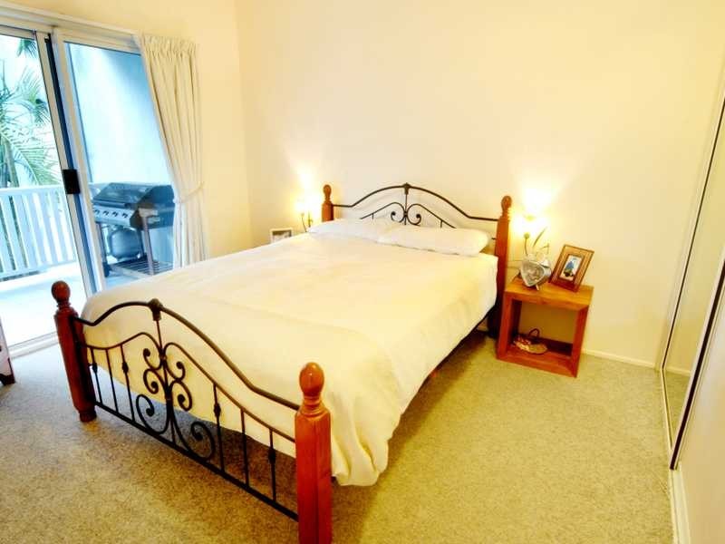 Unit 2/19 Tropic Road, Cannonvale QLD 4802