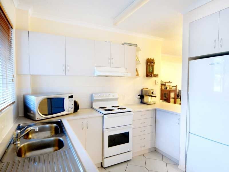 Unit 2/19 Tropic Road, Cannonvale QLD 4802