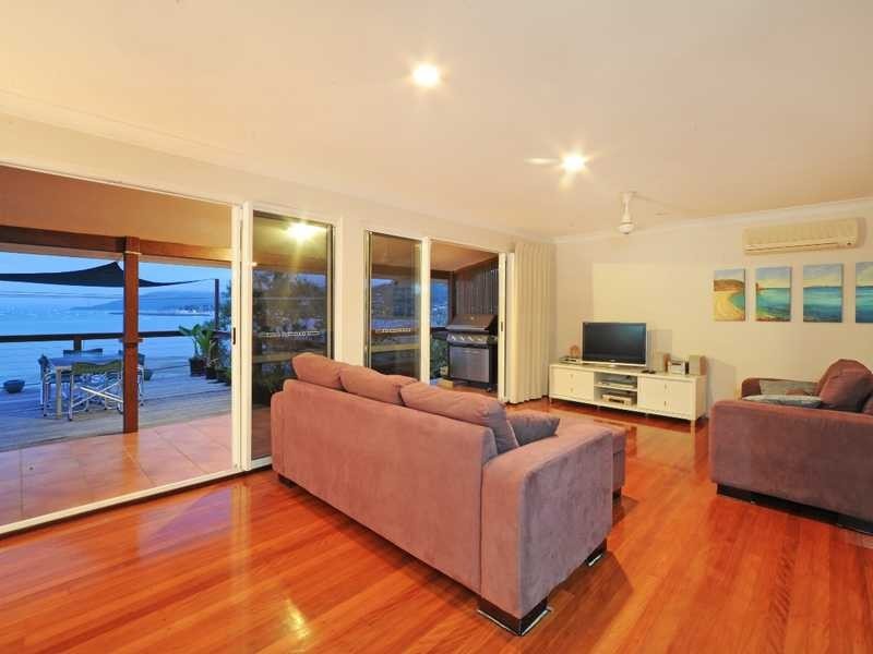 12 Coral Esplanade, Cannonvale QLD 4802