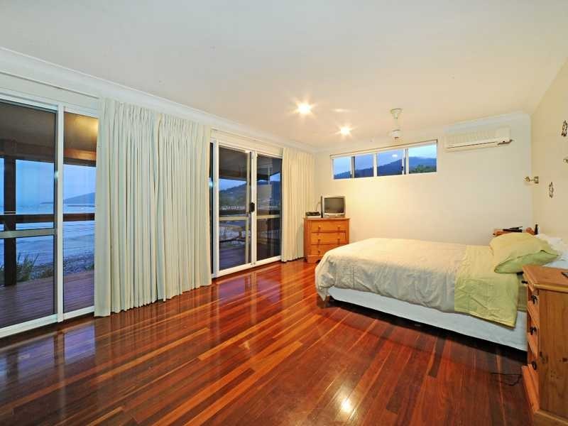 12 Coral Esplanade, Cannonvale QLD 4802