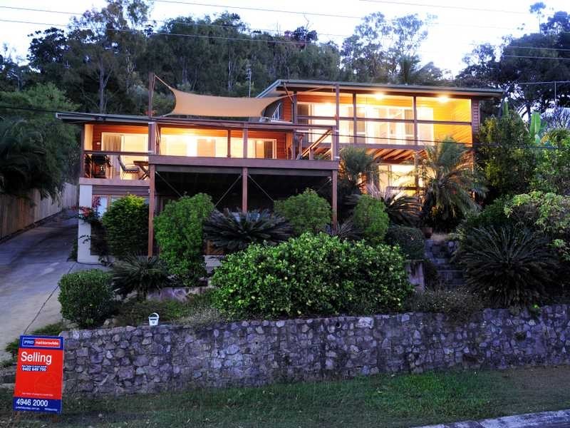 12 Coral Esplanade, Cannonvale QLD 4802