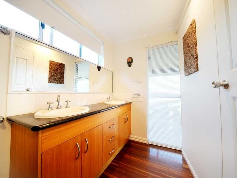 12 Coral Esplanade, Cannonvale QLD 4802