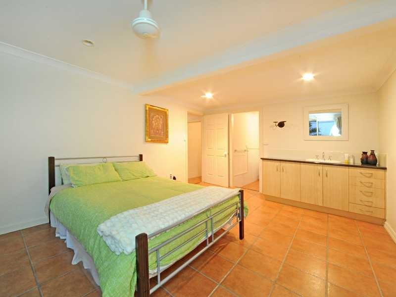 12 Coral Esplanade, Cannonvale QLD 4802