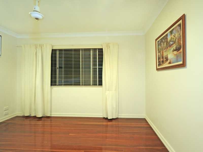 12 Coral Esplanade, Cannonvale QLD 4802
