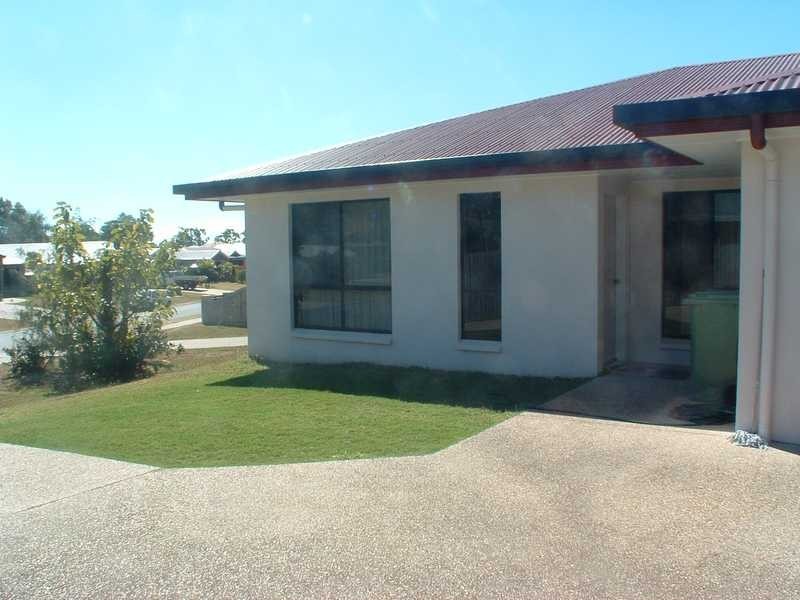 Unit 1/22 Banksia Court, Cannonvale QLD 4802