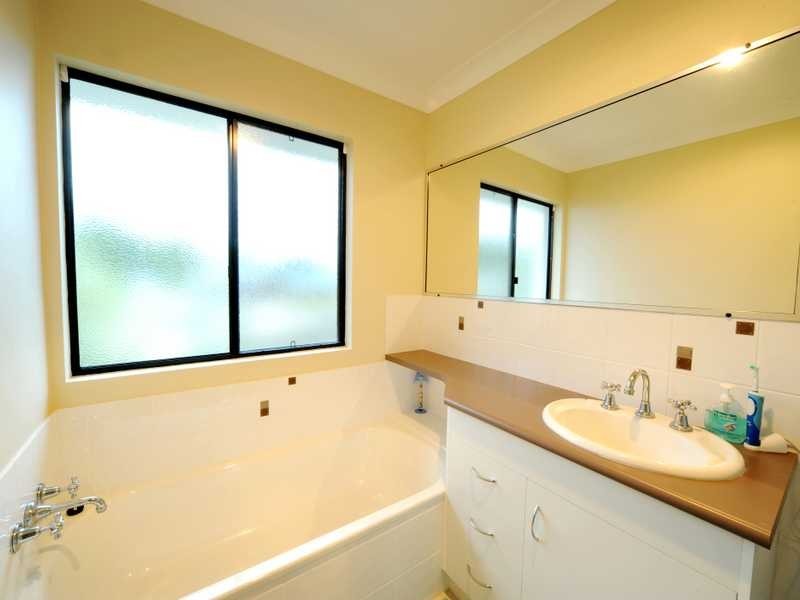 Unit 1/22 Banksia Court, Cannonvale QLD 4802