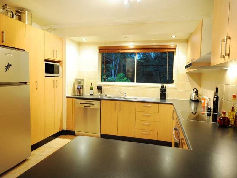 Unit 2/15 Eshelby Drive, Cannonvale QLD 4802