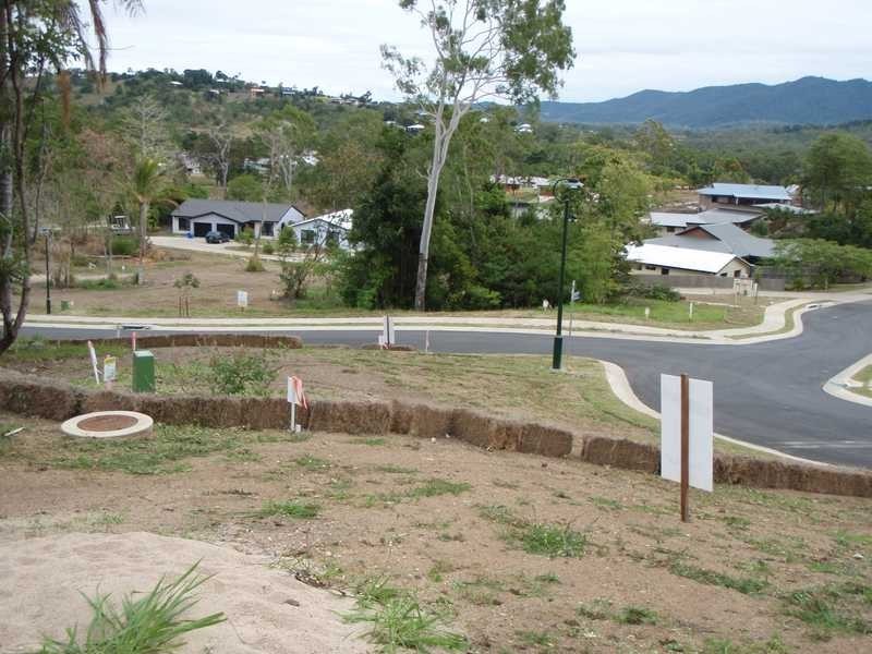 69 Country Road, Cannonvale QLD 4802