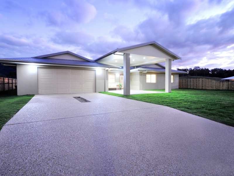 18 Henderson Street, Cannonvale QLD 4802