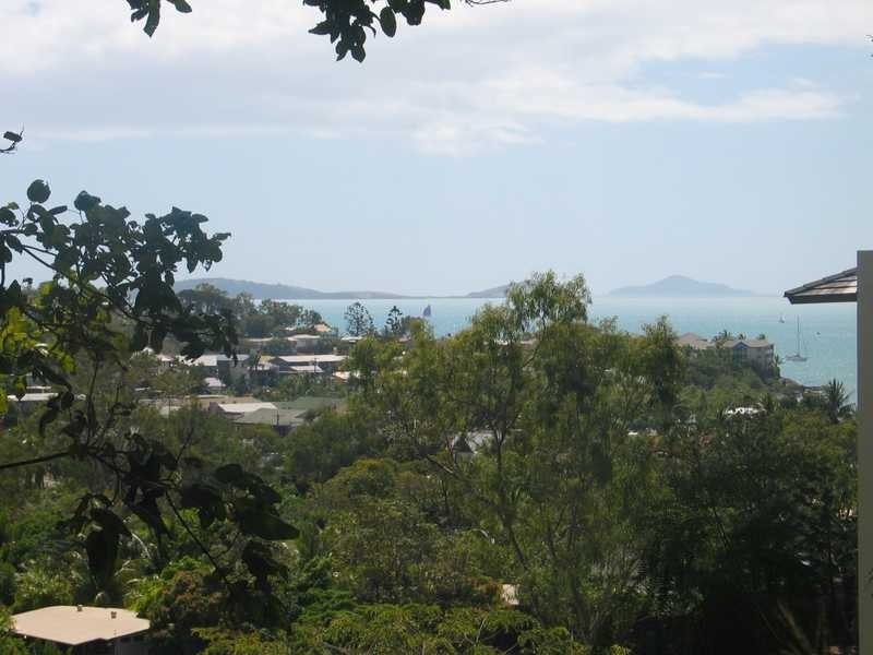 13 Waterson Way, Airlie Beach QLD 4802