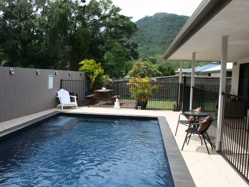 63 Abell Road, Cannonvale QLD 4802