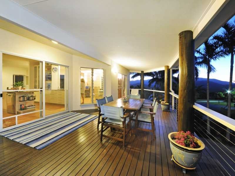 33 Country Road, Cannonvale QLD 4802