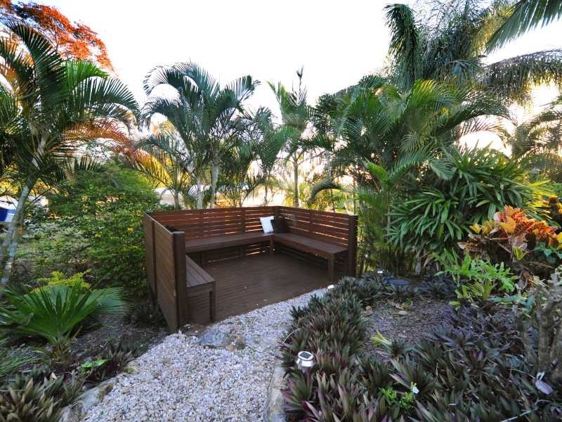 33 Country Road, Cannonvale QLD 4802